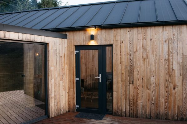 annexe to holiday let planning permission