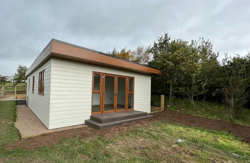 annexe with curtilage extension