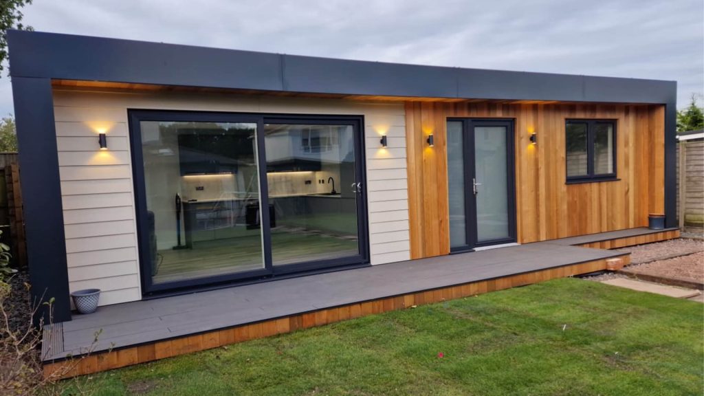 Garden annexe cost UK