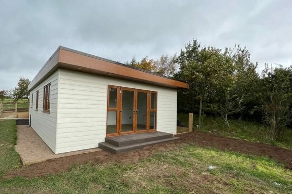 annexe with curtilage extension
