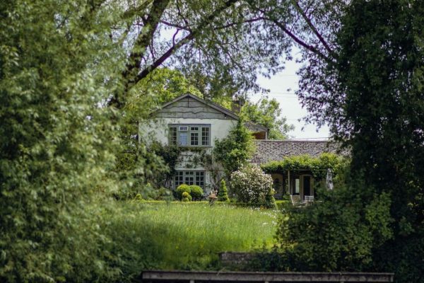 Planning approval house by river